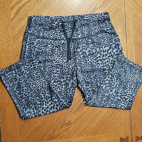 ***SOLD****Danskin Now Leggings (slightly used) - Picture 5 of 6